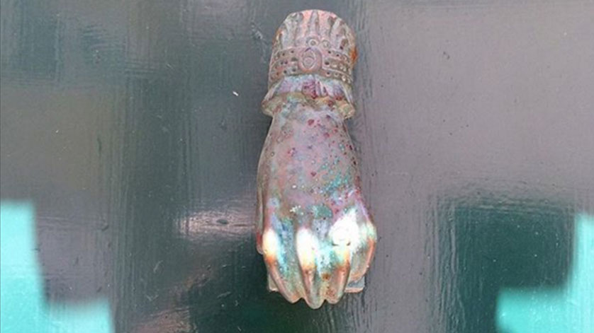 'Tinysound' instagram picture, a sonic portrait of urban life - Image of a door knocker.